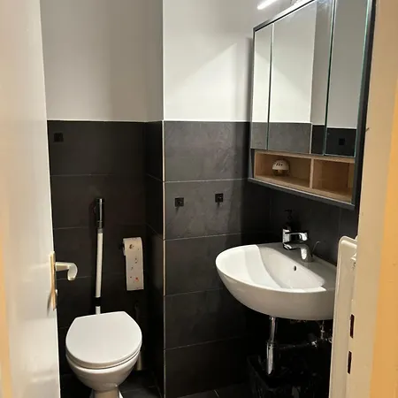 2 An Der Isar * Munich